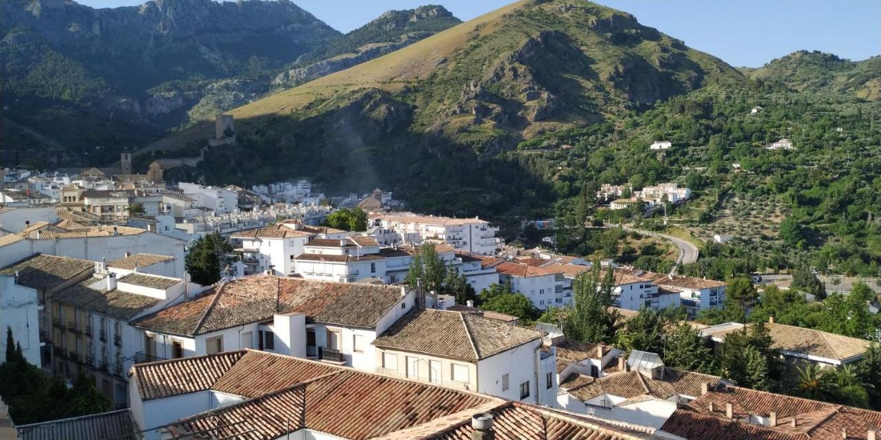 Апартаменты Alojamiento Cazorla Centro Экстерьер фото